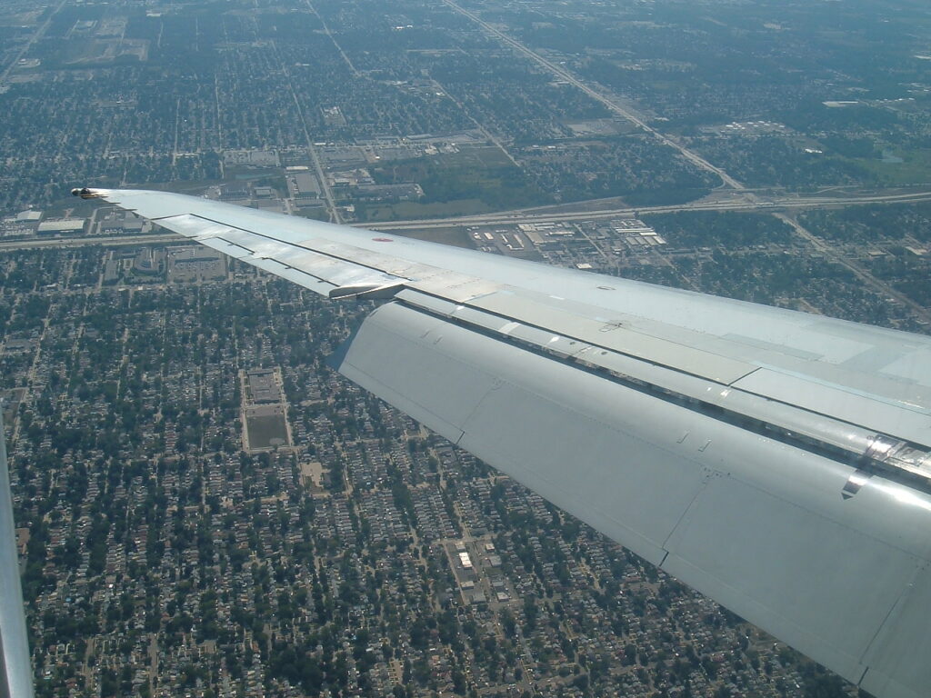 Flaps 30 and final turns for the active runway